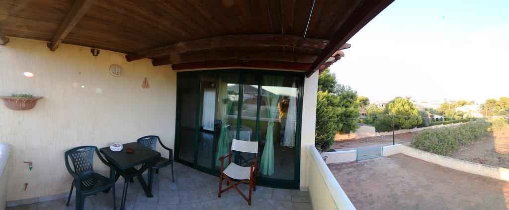 Appartamento Elena'S House Artemida  Esterno foto